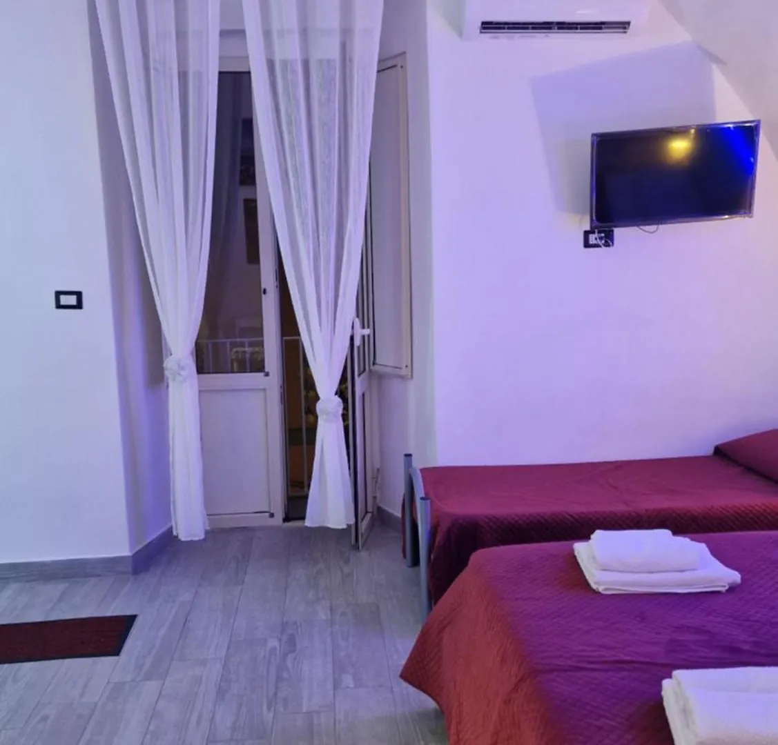 Appartamento Intero Casa Vacanze Espo Naples Italy