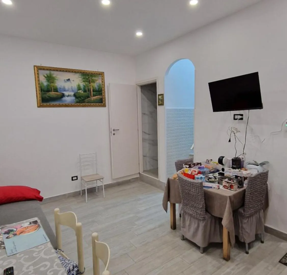 Apartment Appartamento Intero Casa Vacanze Espo Naples Italy
